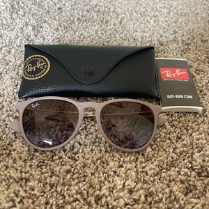 Ray-Ban Erika sunglasses- AUTHENTIC